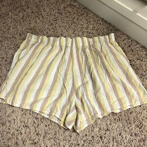 women’s shorts